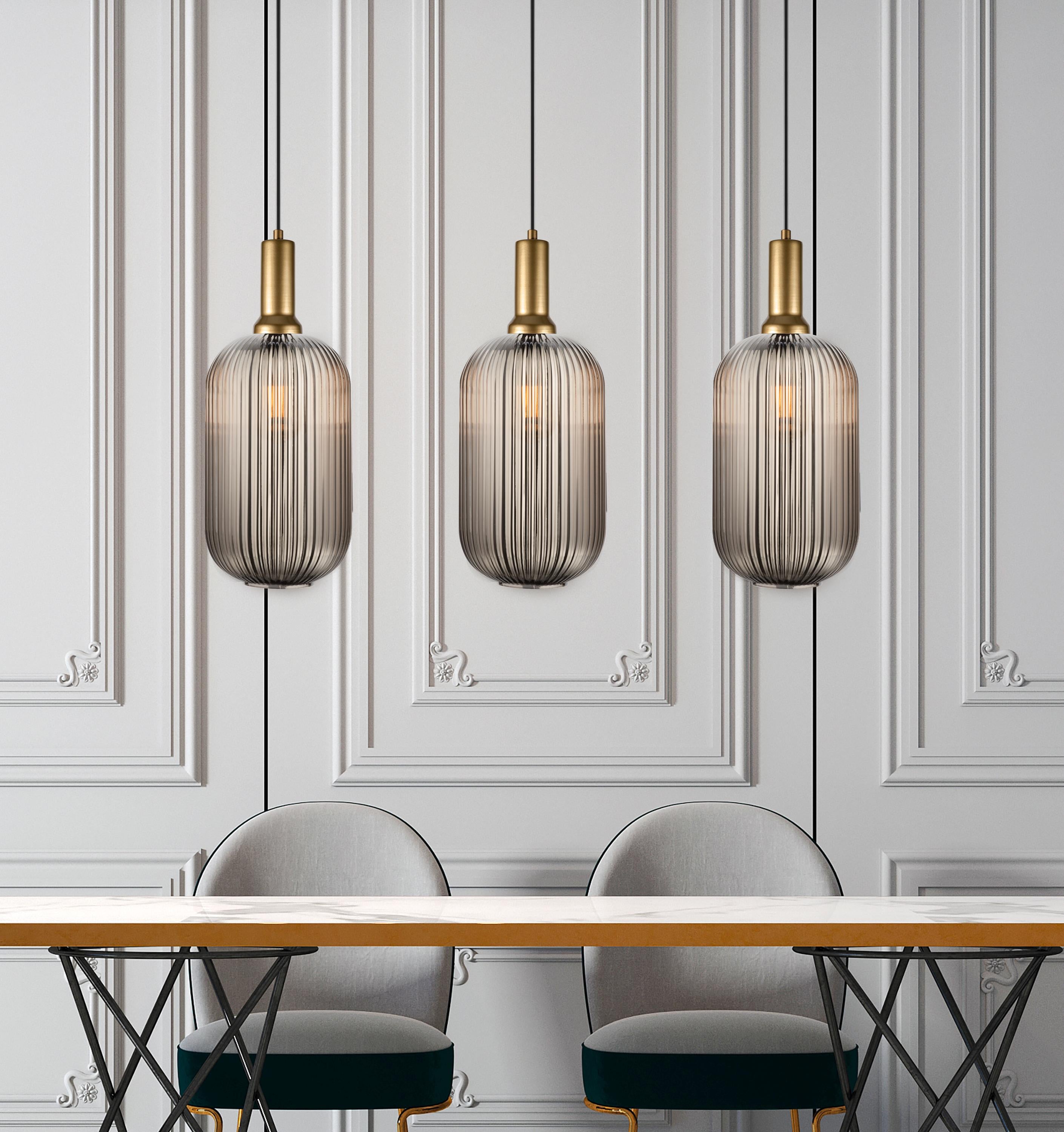 Customizable Glass Pendant Lighting: Modern Interior Design